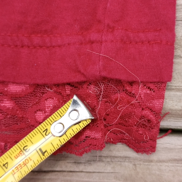 🎄Gifted🎄 Charlotte Russe Tank Top With Lace - Picture 6 of 8